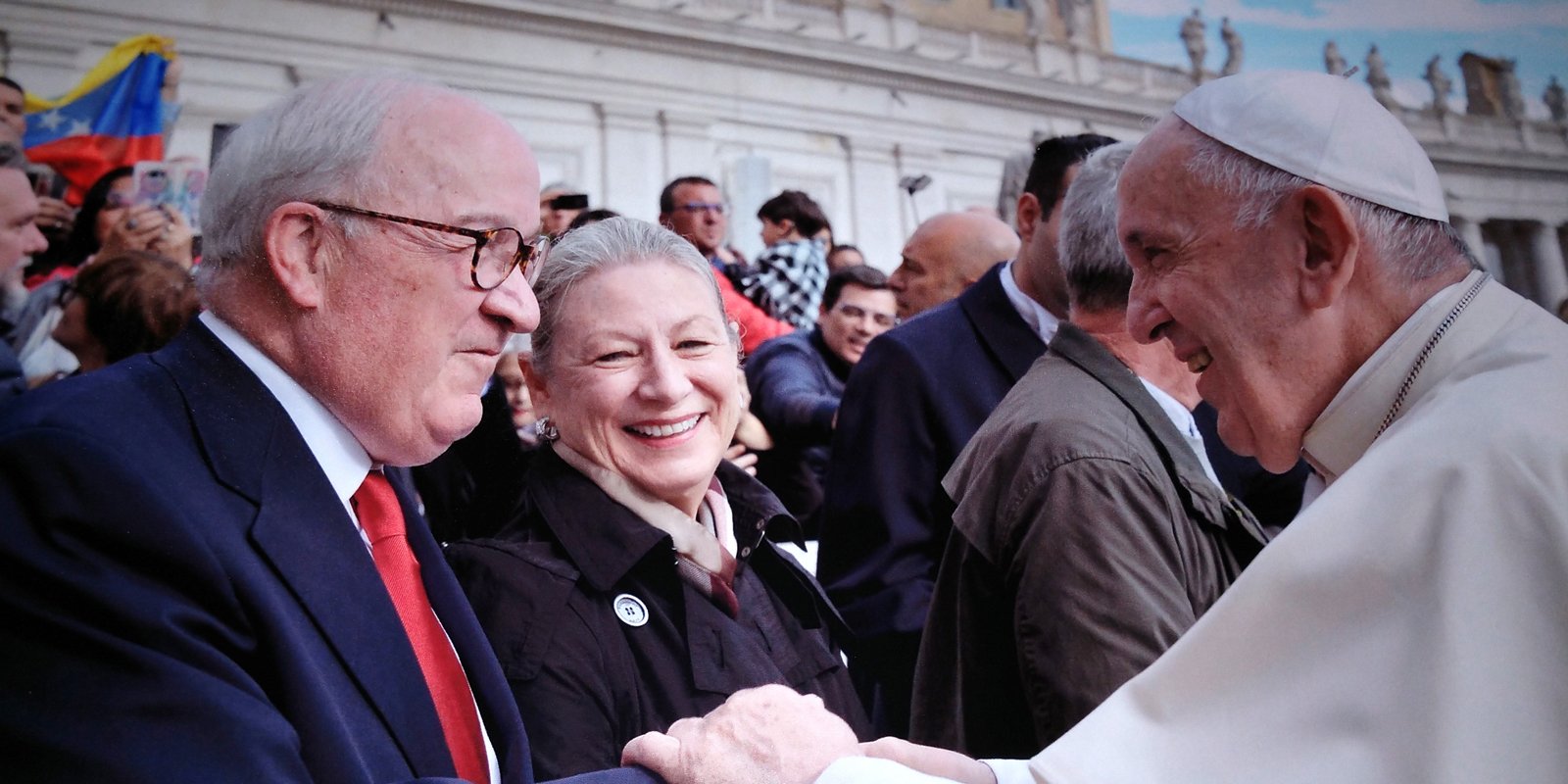 mickeypohlpopefrancissocial1600x800